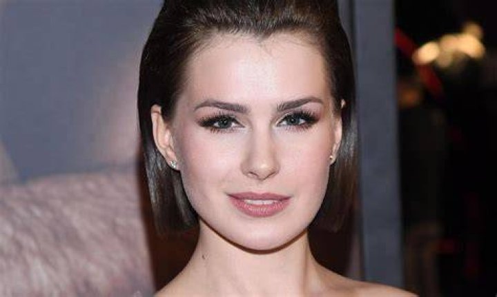 AnnaMaria Sieklucka Annamaria sieklucka, Short hair haircuts