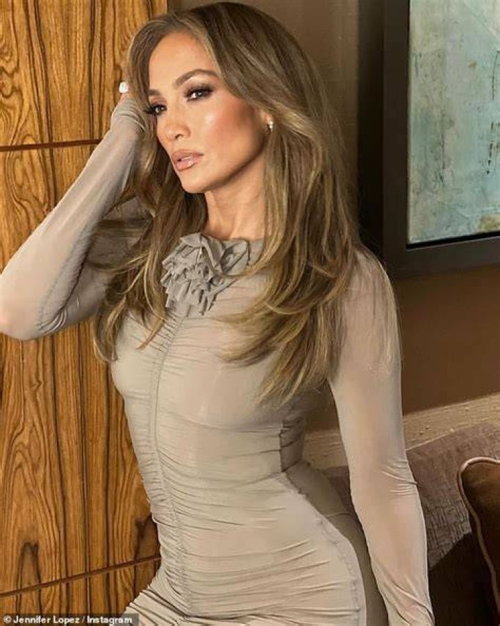 Jennifer Lopez's Enviable Hips: Measurements And Secrets