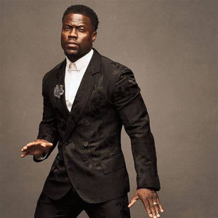Kevin Hart Poses for GQ in Air Jordan 1 "Bred" Platforms Air Jordans