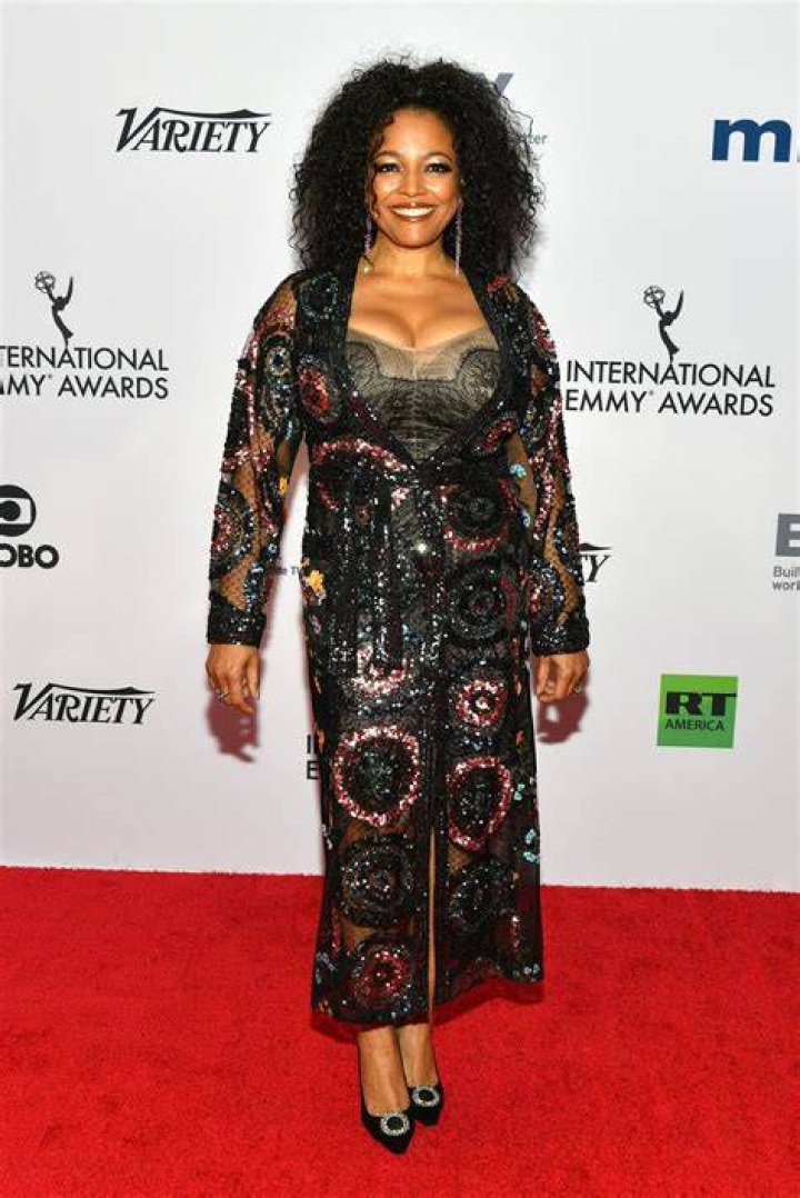 Kim Fields net worth, age, wiki, family, biography and latest updates