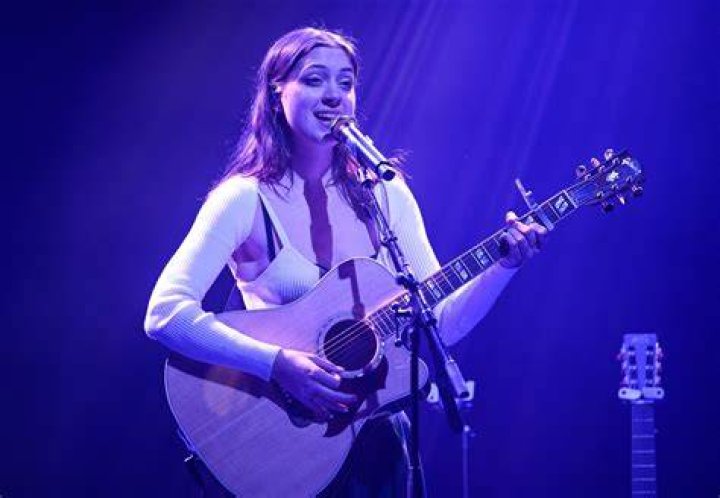 Lizzy McAlpine Tour 2022 how to buy tickets? in 2022 Buy tickets