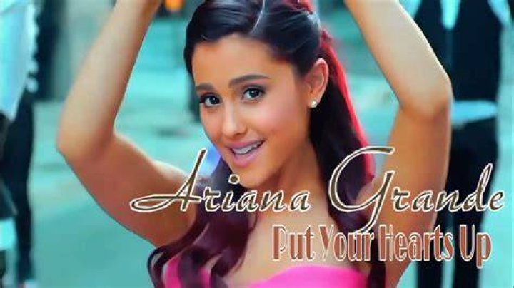 Prayers Up Ariana Grande Very Sick, Having Trouble Breathing After