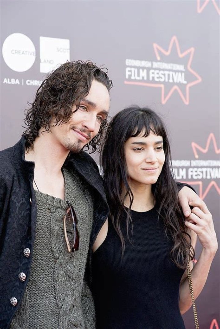 Sofia Boutella & Robert Sheehan Sofia boutella, Robert sheehan, Robert