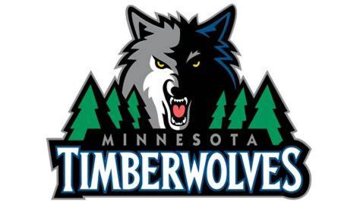 Timberwolves' KarlAnthony Towns mourns 7 COVID deaths in family