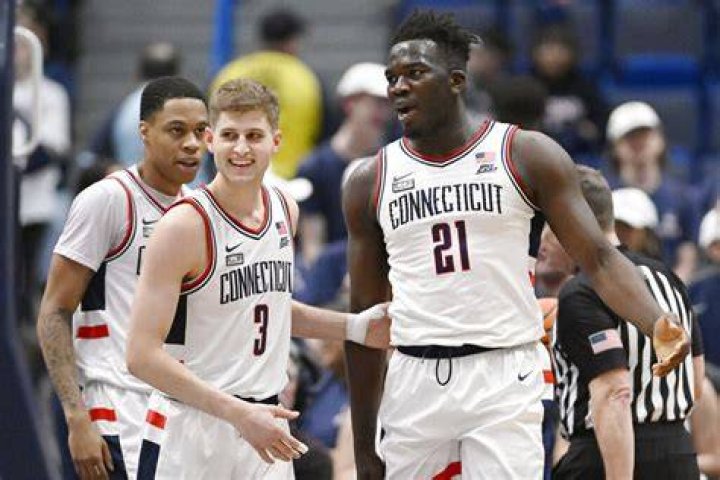 UConn men vs. Iona Time, TV and what you need to know