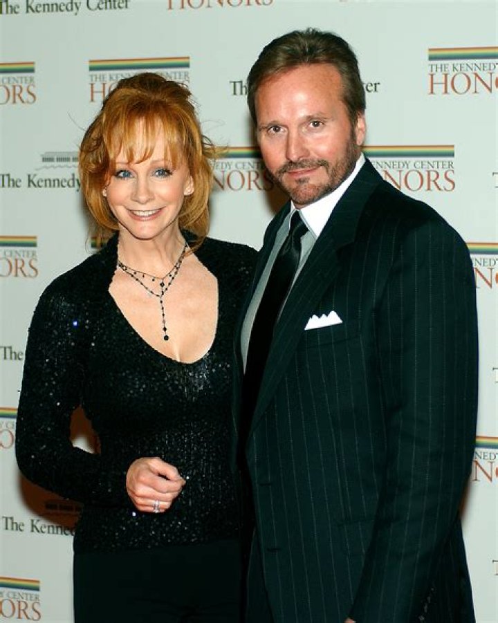 Who is Narvel Blackstock? Wiki, Bio, Age, Wife, Family & Facts