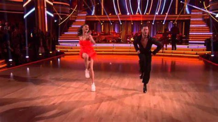 Zendaya dancing with the stars Zendaya dancing, Zendaya coleman, Zendaya